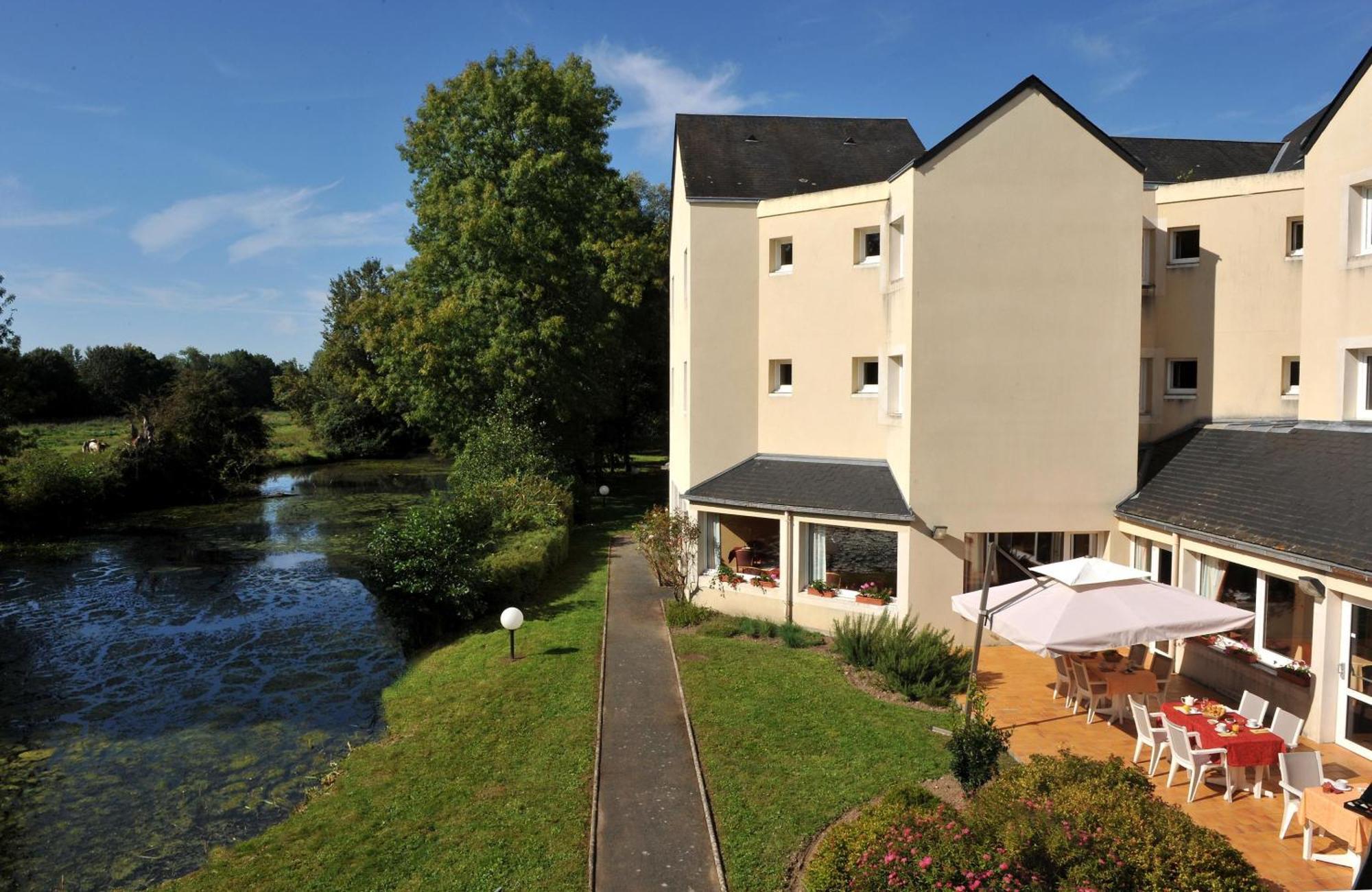Logis Hotel Le Relais Du Moulin Valençay Exterior foto