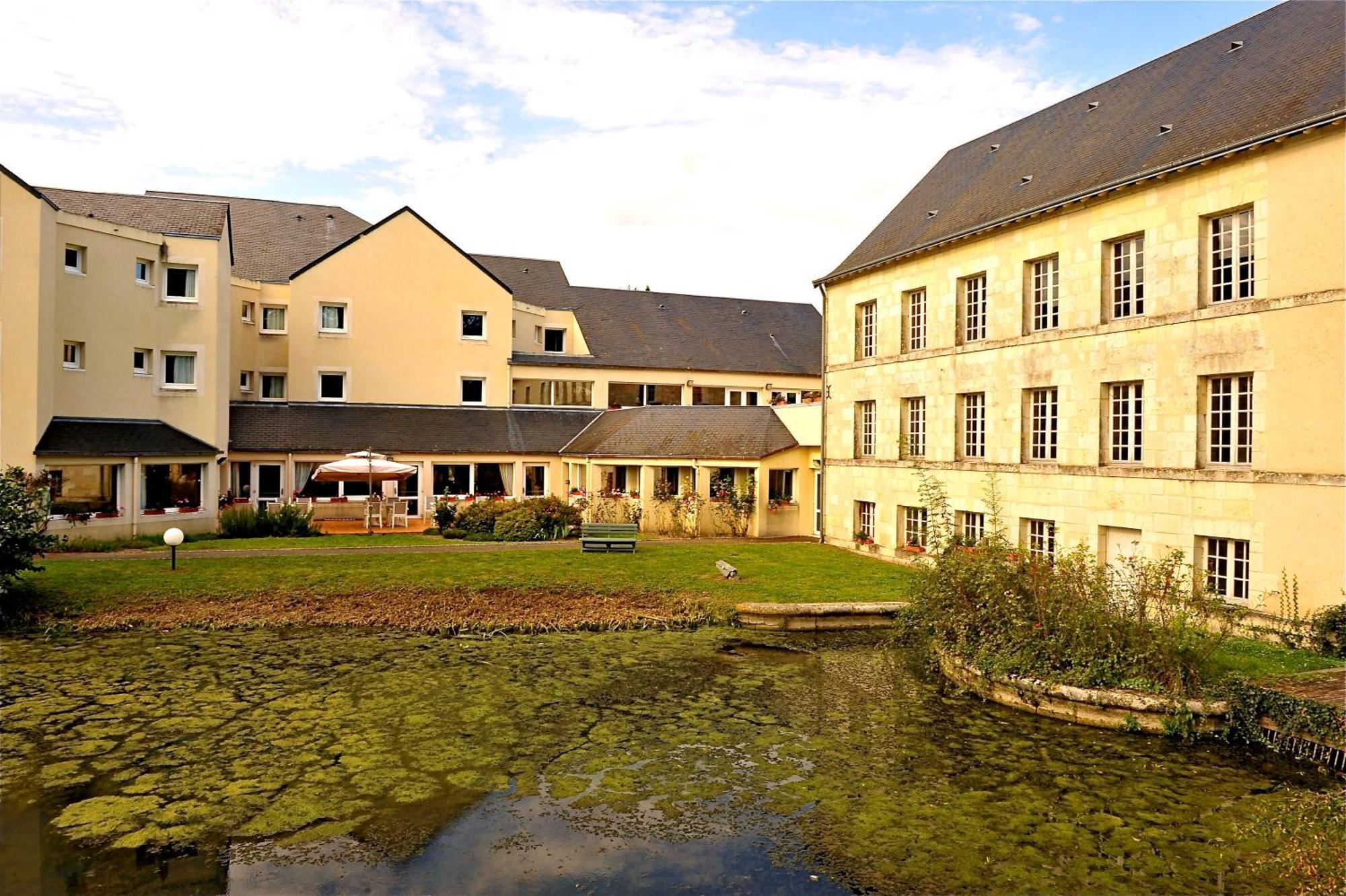 Logis Hotel Le Relais Du Moulin Valençay Exterior foto
